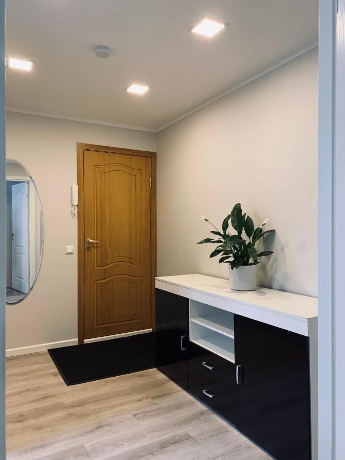 You'Ll Love This Large Apartment! Free Parking! Reval Esterno foto